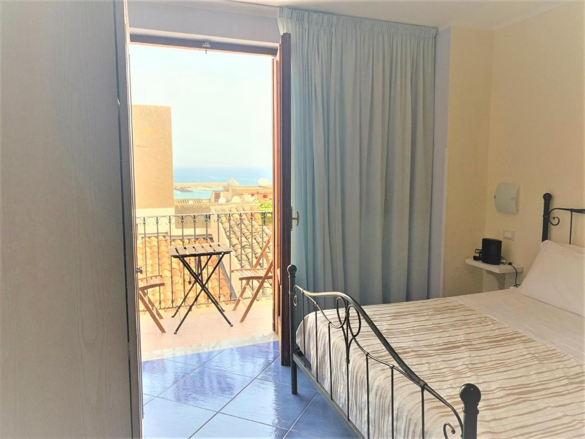 Badia Rooms & Breakfast كاستيلاّماري ديل غو المظهر الخارجي الصورة