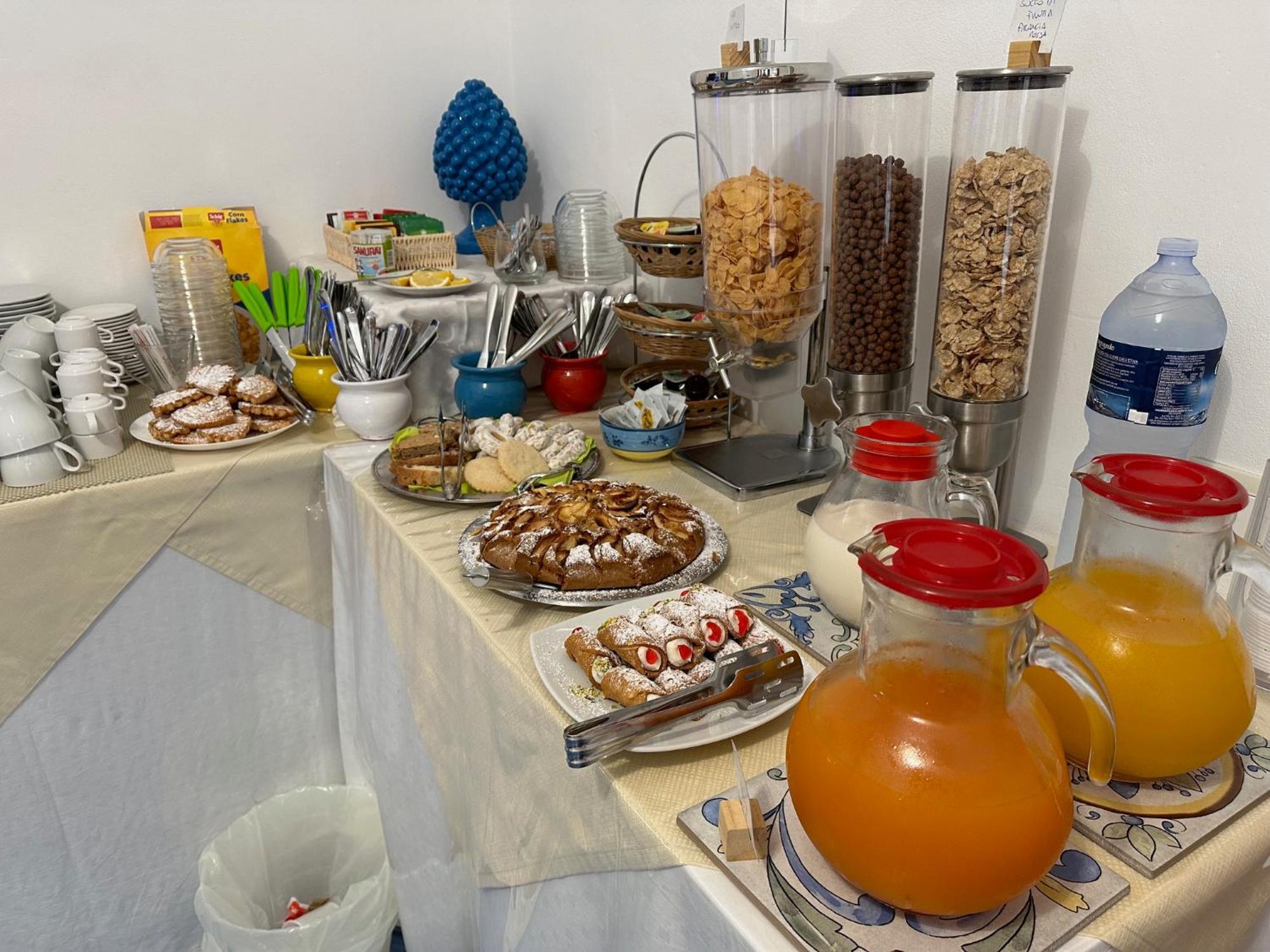 Badia Rooms & Breakfast كاستيلاّماري ديل غو المظهر الخارجي الصورة