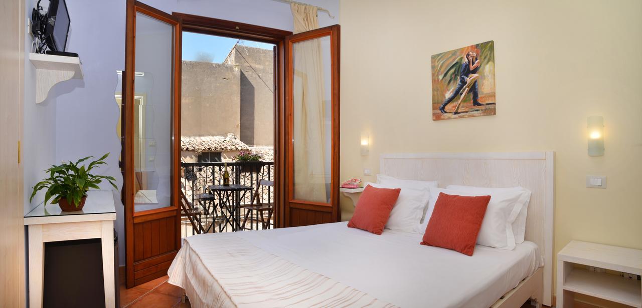 Badia Rooms & Breakfast كاستيلاّماري ديل غو المظهر الخارجي الصورة